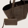 24/7-Tasche East-West-Look aus dunkelbraunem Leder im Used-Look