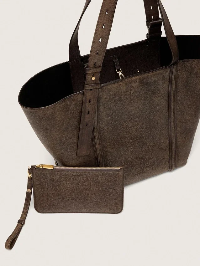24/7-Tasche East-West-Look aus dunkelbraunem Leder im Used-Look