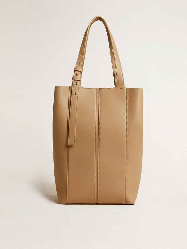 24/7-Tasche North South aus cappuccinofarbenem Leder mit verstellbaren Trägern