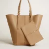 24/7-Tasche North South aus cappuccinofarbenem Leder mit verstellbaren Trägern