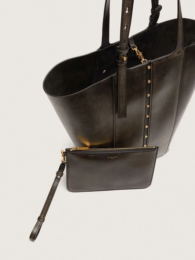 24/7-Tasche «North South» aus schwarzem, auf Alt getrimmtem Leder mit verstellbaren Griffen