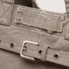 Anthrazitfarbene Canvas-Tragetasche mit Stickerei und Details in Antiksilber