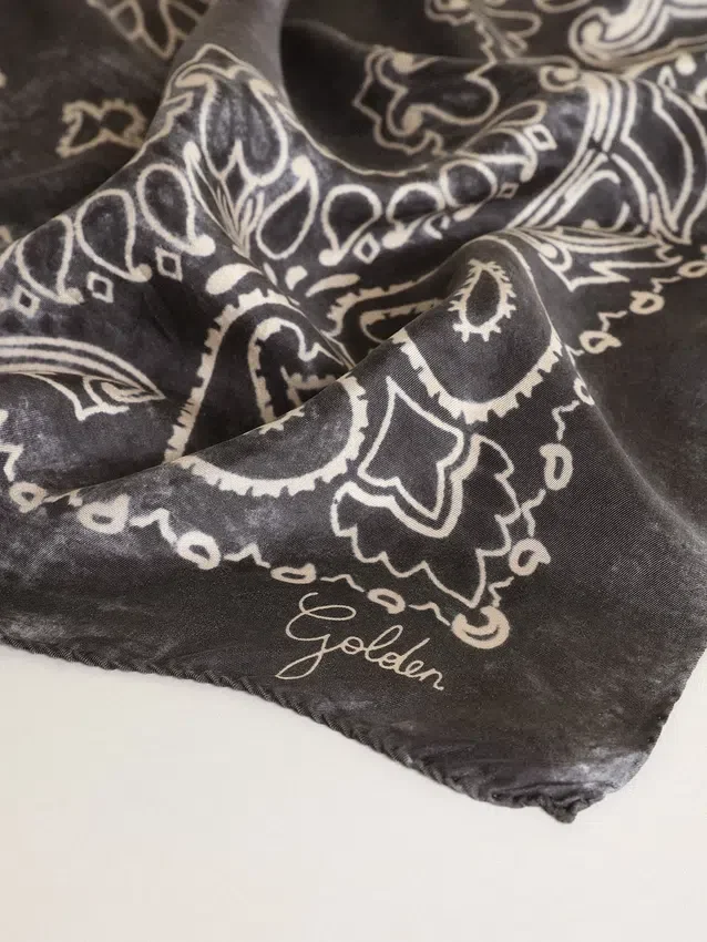 Anthrazitgrauer Schal mit Paisley-Print
