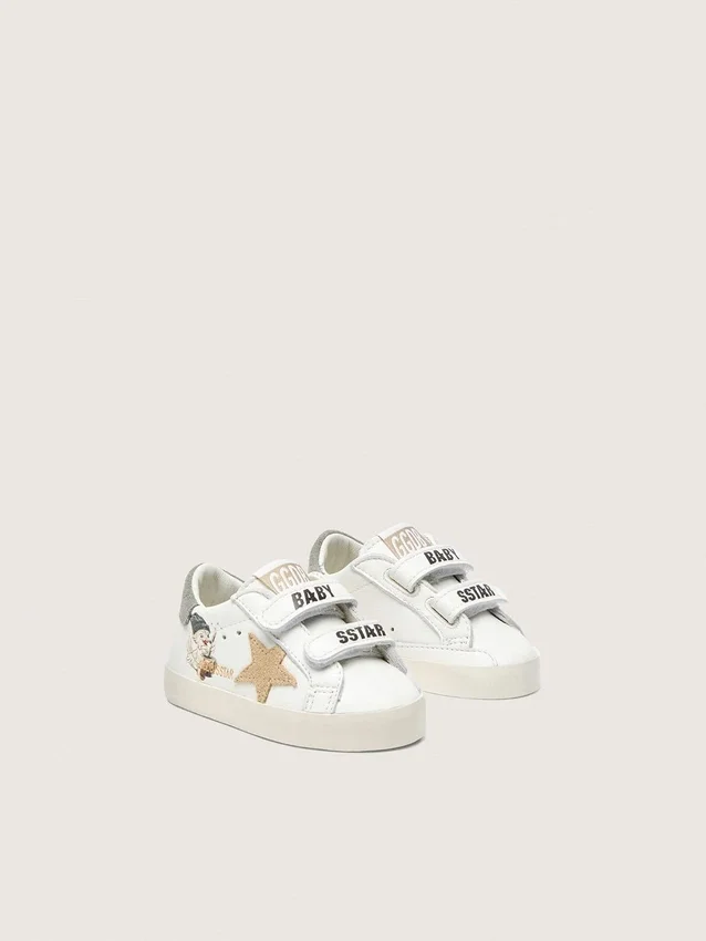 Baby-School aus Nappa mit beigem Wildlederstern und Maskottchen-Print