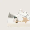 Baby-School aus Nappa mit beigem Wildlederstern und Maskottchen-Print