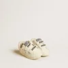Baby-School aus Nappaleder mit rosa Rosenmotiv und weissem Stern aus Wildleder