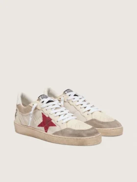 Ball Star aus Nylon und weissem Mesh mit rotem Nylonstern und weisser Fersenlasche aus Leder