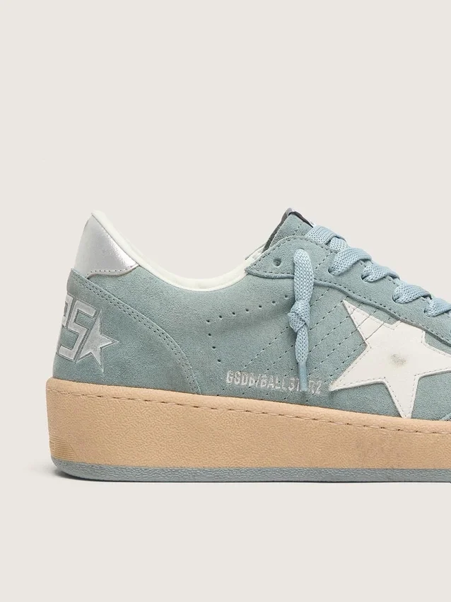 Ball Star für Damen aus hellblauem Wildleder mit weissem Stern