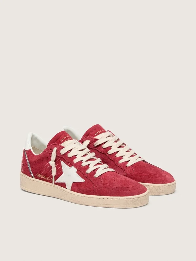 Ball Star für Damen aus rotem Wildleder mit weissem Lederstern und Fersenlasche