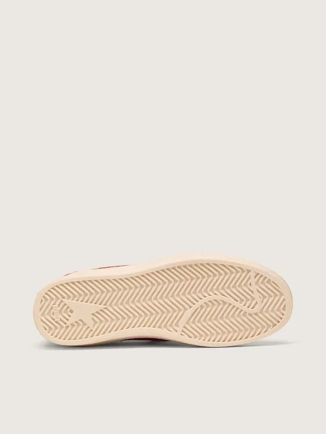 Ball Star für Damen aus rotem Wildleder mit weissem Lederstern und Fersenlasche