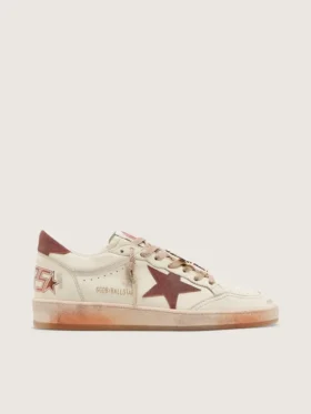 Ball Star für Damen aus weissem Leder mit rostfarbenem Lederstern und Fersenlasche