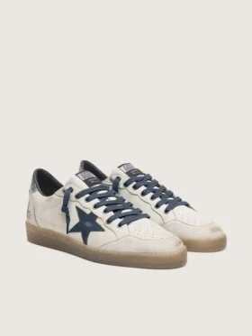 Ball Star für Herren aus weissem Leder mit dunkelblauem Lederstern und silberner Fersenlasche aus laminiertem Leder