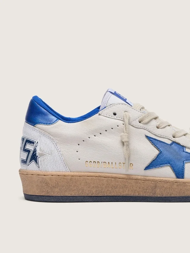 Ball Star für Herren aus weissem Nappa mit blauem Stern und Fersenlasche
