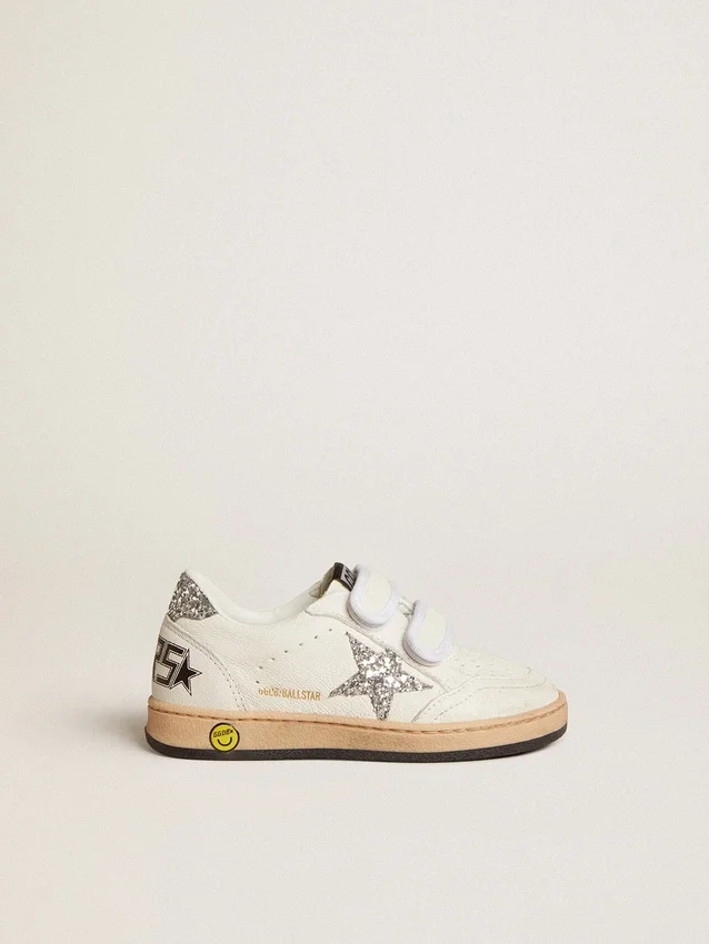 Ball Star Junior aus Nappa mit silbernem Glitzerstern und Fersenlasche