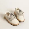 Ball Star Junior aus Nappa mit silbernem Glitzerstern und Fersenlasche
