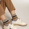 Ball Star Junior mit blauem Metallic-Lederstern und Fersenlasche