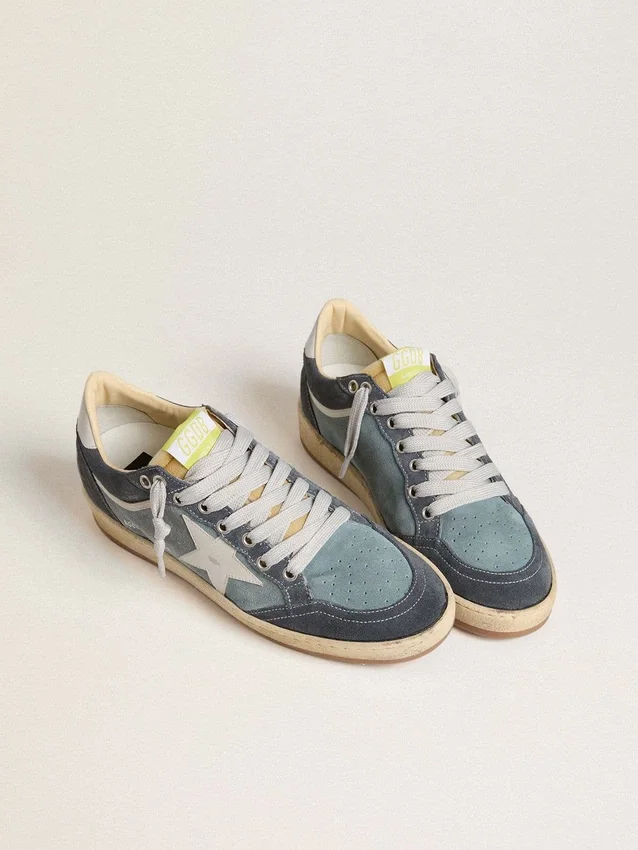 Ball Star LTD für Damen aus hellblauem Wildleder mit milchweissem Lederstern und Fersenlasche