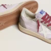 Ball Star LTD für Damen aus lila Nylon mit weissem Lederstern und Wildledereinsätzen