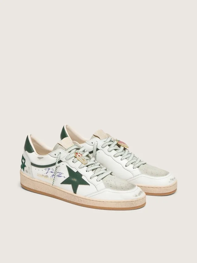 Ball Star LTD für Damen aus weissem Leder mit grünem Stern und Lederwaren