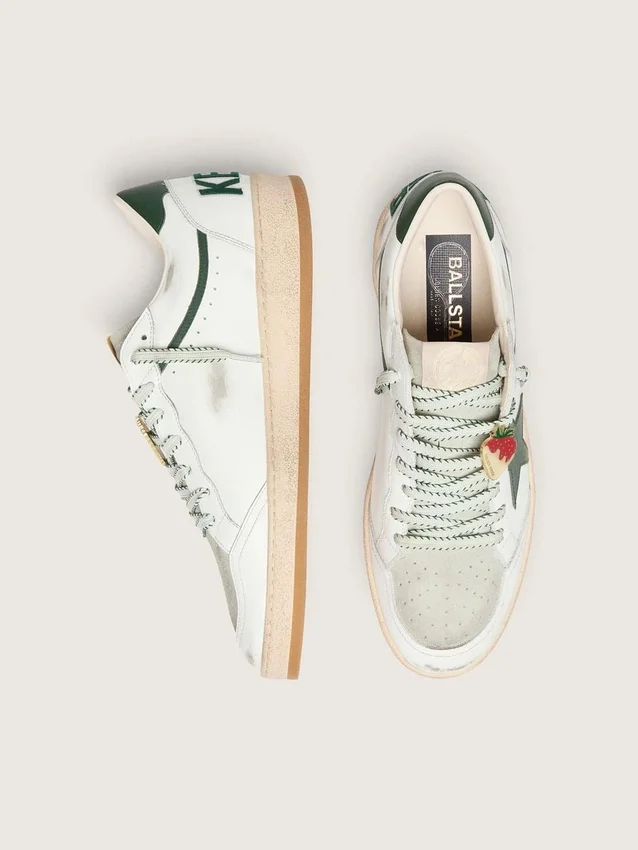 Ball Star LTD für Damen aus weissem Leder mit grünem Stern und Lederwaren