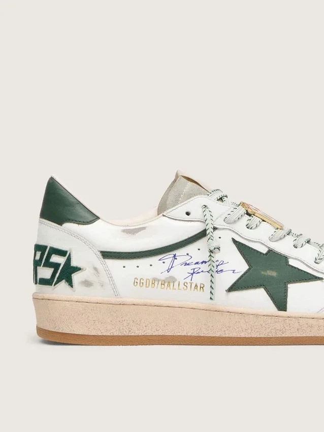 Ball Star LTD für Damen aus weissem Leder mit grünem Stern und Lederwaren