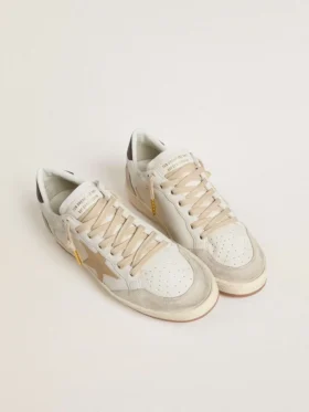 Ball Star LTD für Damen mit beigem Stern und schwarzer Fersenlasche