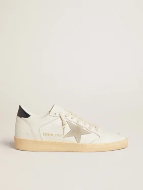 Ball Star mit eisgrauem Stern aus Wildleder und blauer Lederlasche an der Ferse