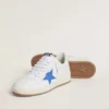 Ball Star mit hellblauem Lederstern und silberfoliertem Lederlaschen an der Ferse