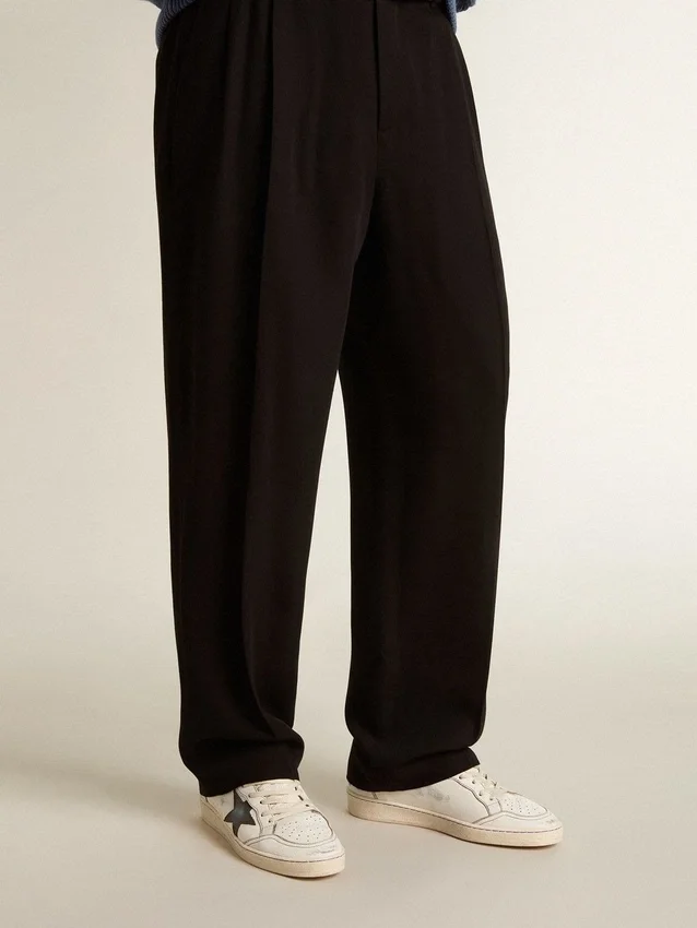 Ball Star mit schwarzem Stern und blauer Fersenlasche aus Wildleder