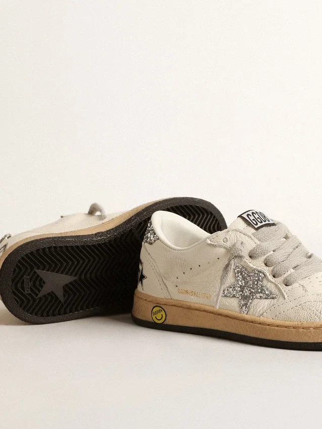 Ball Star Young aus Nappa mit silbernem Glitzerstern und Fersenlasche