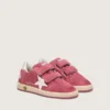Ball Star Young aus rotem Wildleder mit weissem Lederstern und silbermetallischer Fersenlasche
