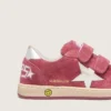 Ball Star Young aus rotem Wildleder mit weissem Lederstern und silbermetallischer Fersenlasche
