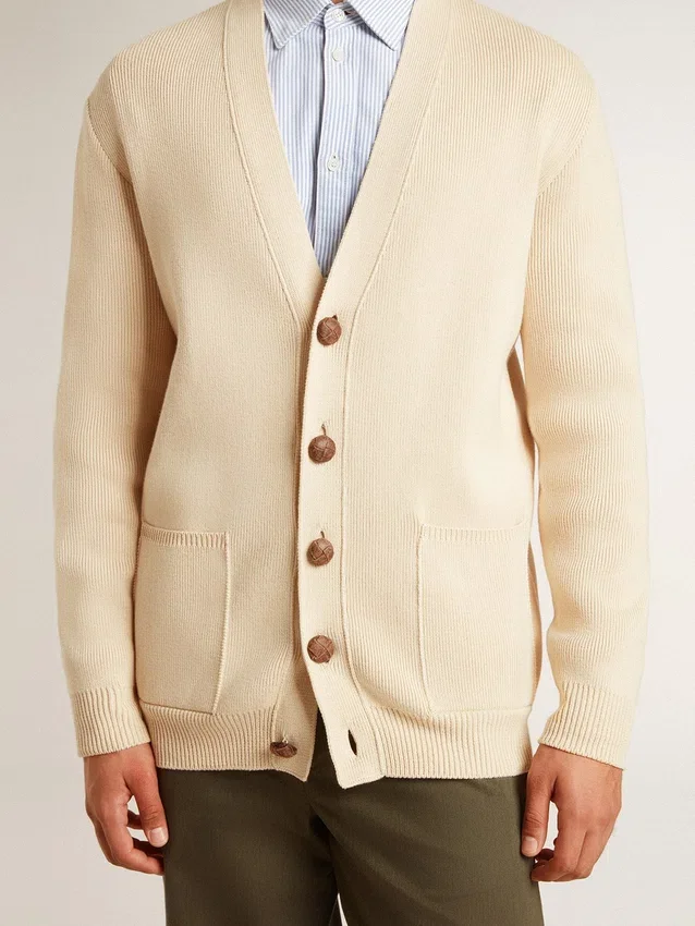 Beige Herren-Strickjacke mit «Golden»-Schriftzug auf der Rückseite