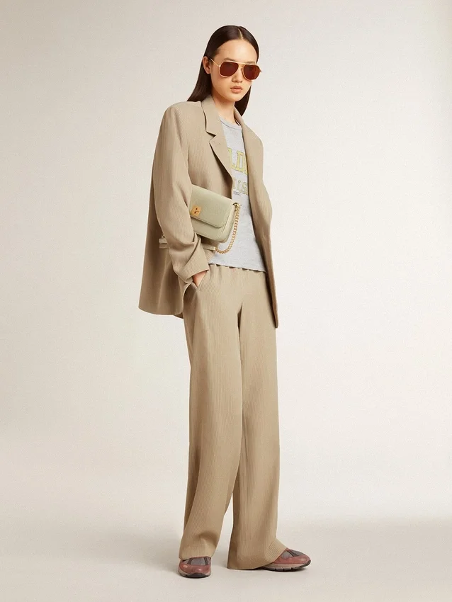 Beigefarbene, einfarbige Damenjacke mit Nadelstreifen und Oversize-Passform