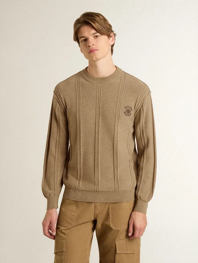 Beiger Herrenpullover mit gesticktem Logo