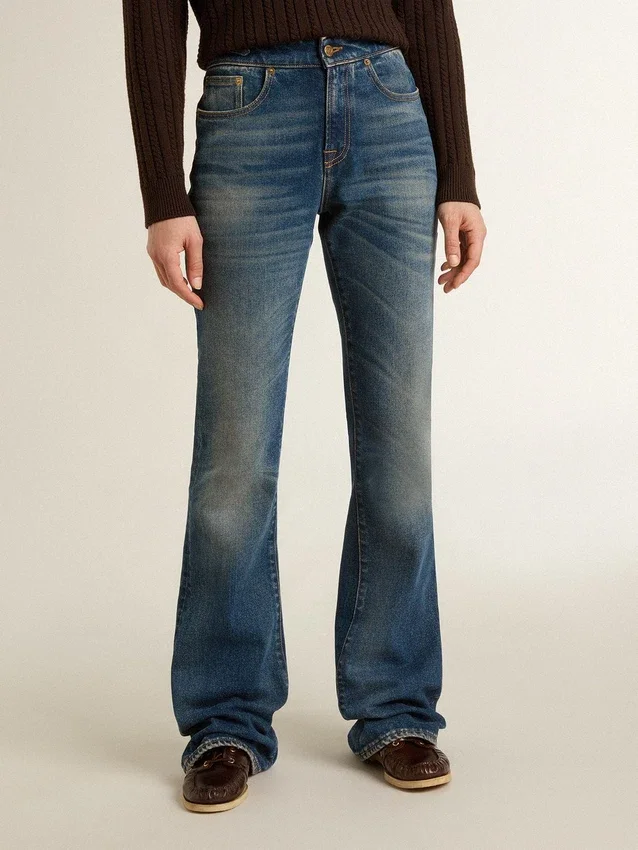 Bootcut-Jeans für Damen mit Vintage-Waschung und metallischen Details
