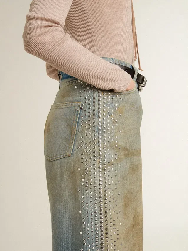 Boyfriend-Jeans für Damen mit Sandwasch-Effekt im Used-Look und Nieten