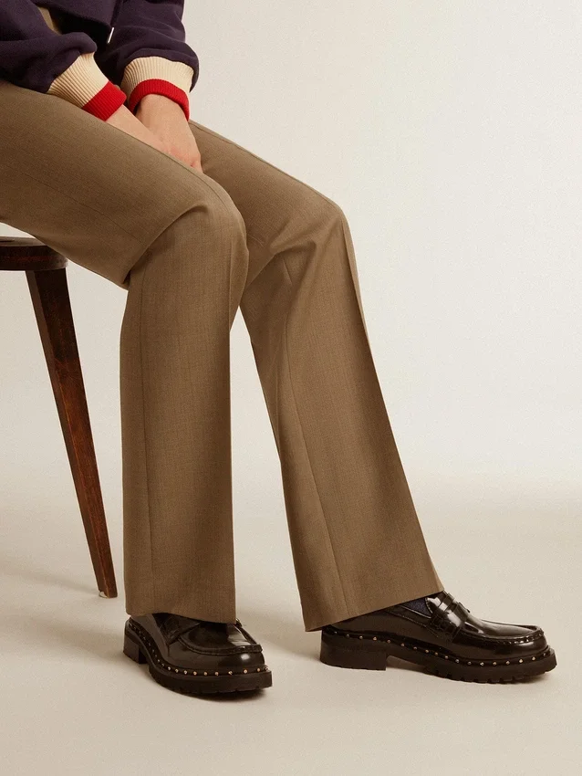 Chunky-Loafer für Damen aus schwarzem Leder mit Nieten