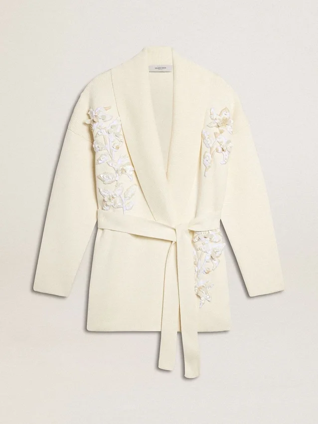 Cremefarbene Damen-Strickjacke aus Baumwolle mit Blumenstickerei