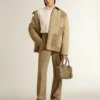 Cremefarbenes, kurzes Damen-Sweatshirt aus Baumwolle mit Kristallen auf der Vorderseite