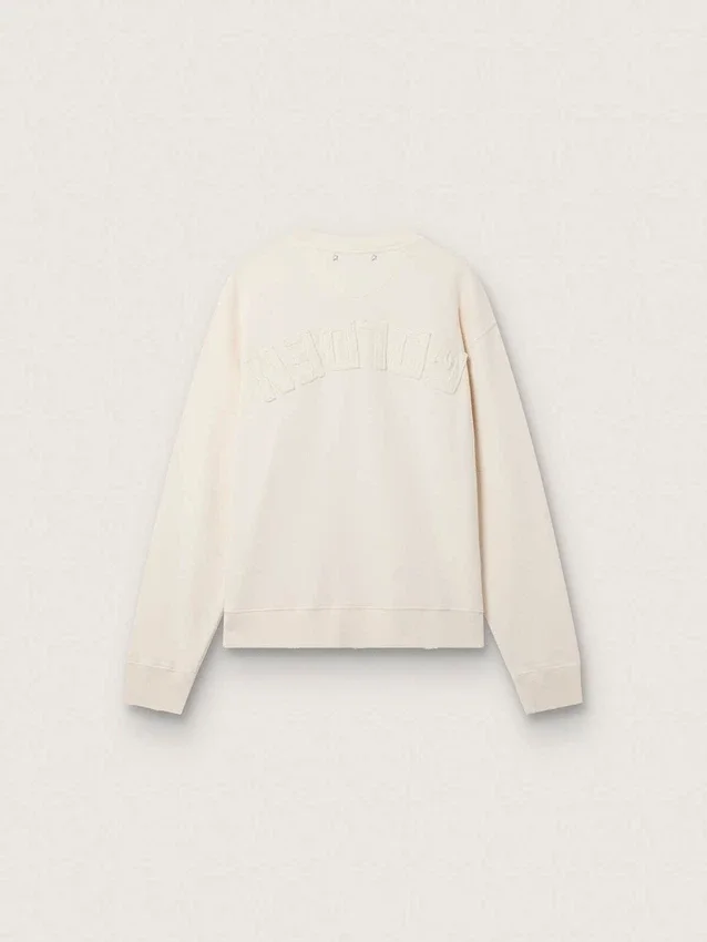 Cremefarbenes LTD-Sweatshirt mit gesticktem Aufnäher
