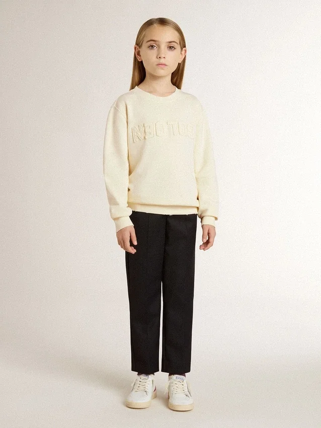 Cremefarbenes Sweatshirt für Mädchen mit Aufnäher-Schriftzug