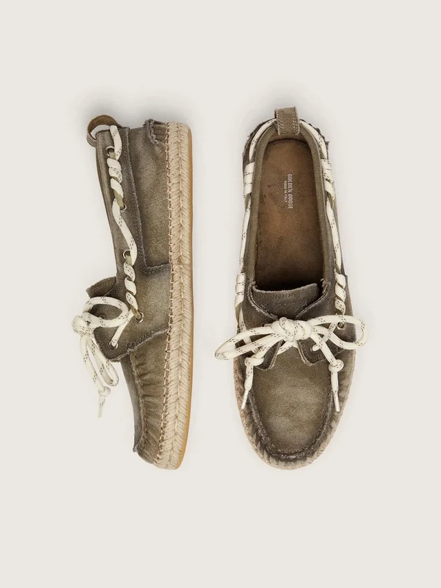 Cruise-Espadrilles für Herren aus militärgrünem Canvas mit weissen Wanderschnürsenkeln