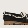 Cruise-Loafer für Damen aus schwarzem, gewachstem Wildleder mit schwarzen Wanderschnürsenkeln