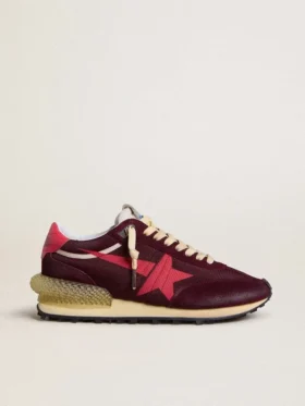 Herren-Marathon aus burgunderrotem Mesh und Wildleder mit aufgedrucktem rosa Stern
