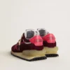 Damen-Marathon aus burgunderrotem Mesh und Wildleder mit aufgedrucktem rosa Stern