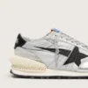 Damen-Marathon mit Obermaterial aus silbernem Ripstop-Nylon und schwarzem Stern
