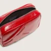 Damen-Minitasche mit Stern aus rot lackiertem Leder mit Ton-in-Ton-Stern