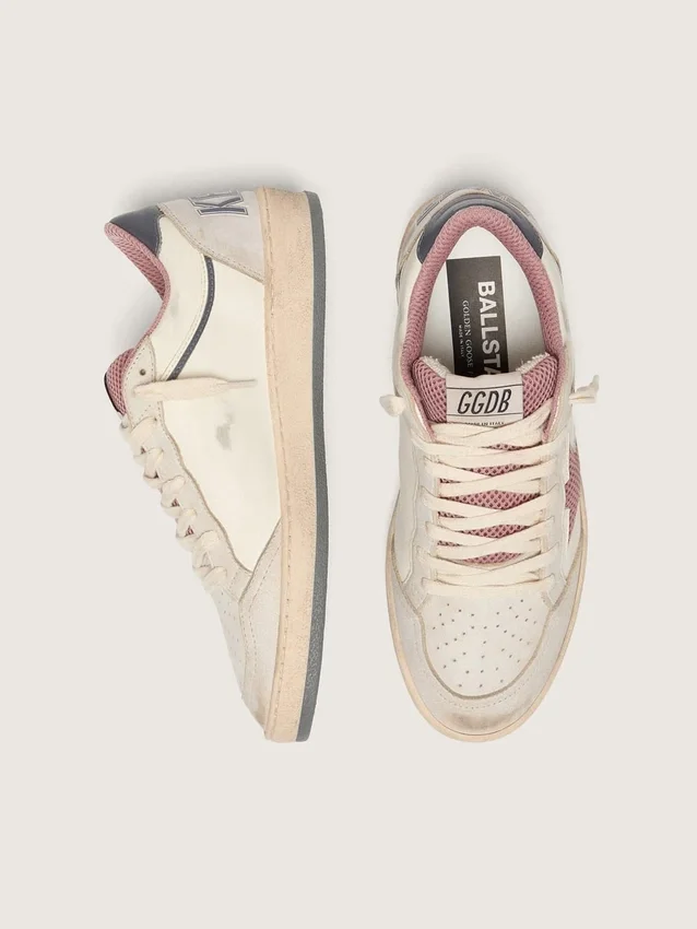 Damen-Modell «Ball Star LTD» aus beigem Leder mit rosa Mesh-Stern und blauer Fersenlasche aus Leder