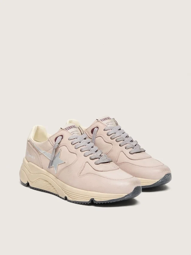 Damen-Running Sole aus puderrosa Leder mit silbernem Stern